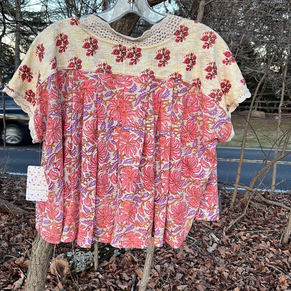 Free People Crochet Leilani Print V-Neck Crop Top - Picture 3 of 5